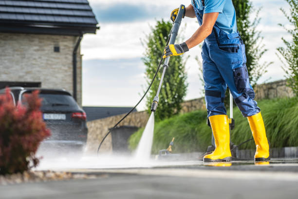 Best Animal Enclosure Cleaning  in Hennessey, OK